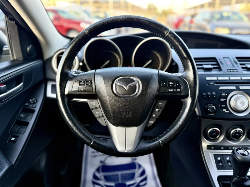 Mazda 3 1.6, снимка 10 - Автомобили и джипове - 52207614