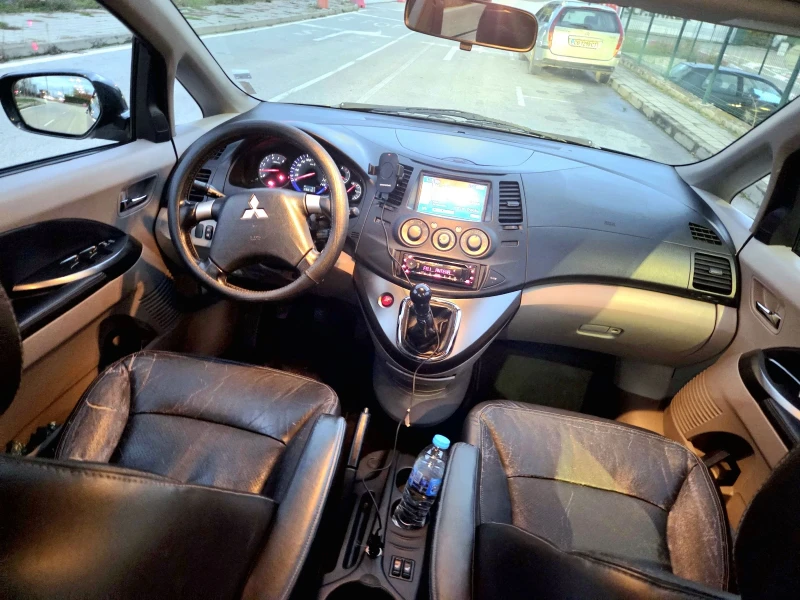 Mitsubishi Grandis 6+ 1, снимка 6 - Автомобили и джипове - 52368360