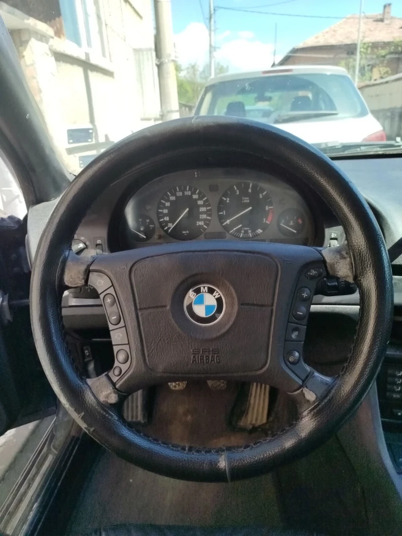 BMW 523, снимка 2 - Автомобили и джипове - 52407071