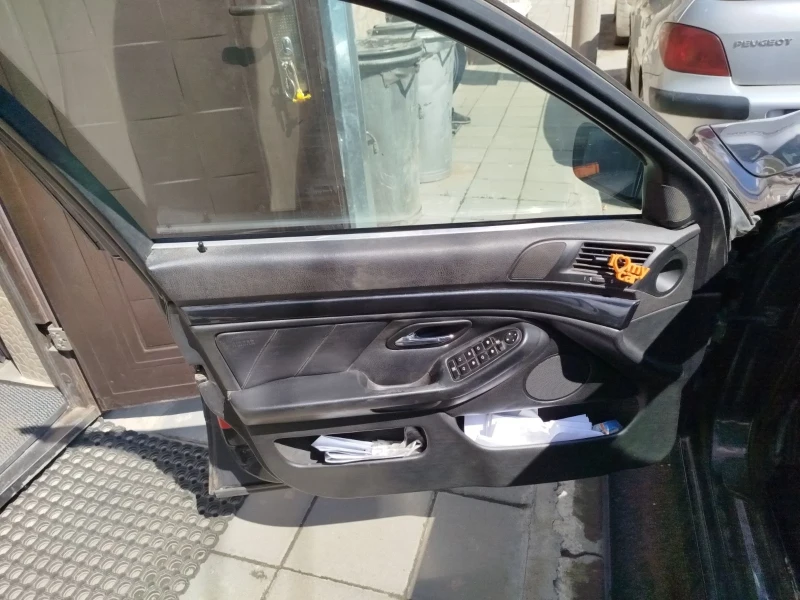 BMW 523, снимка 3 - Автомобили и джипове - 52407071