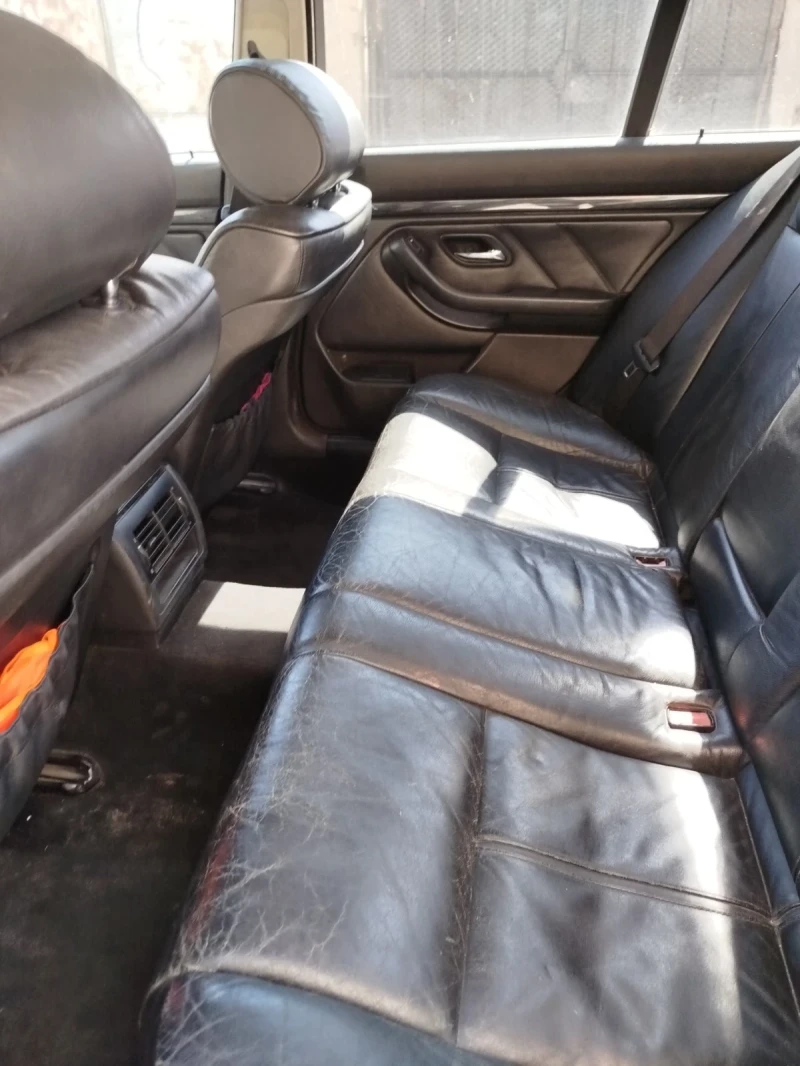 BMW 523, снимка 7 - Автомобили и джипове - 52407071