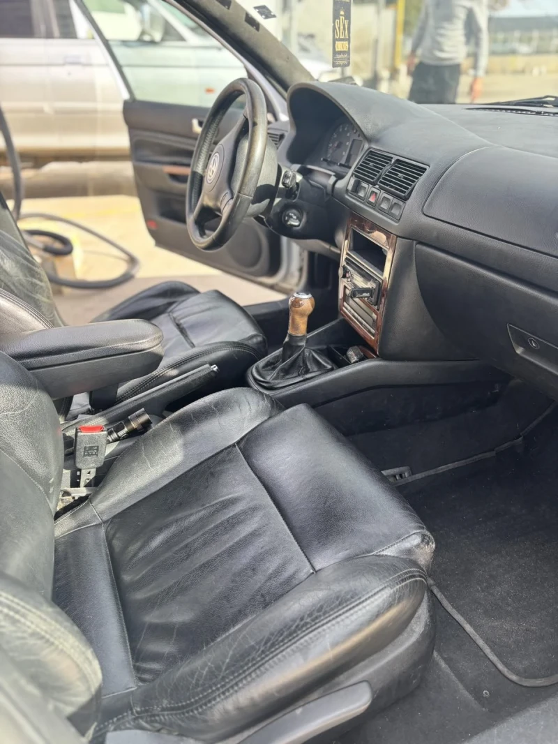 VW Golf VR6, снимка 5 - Автомобили и джипове - 52632892