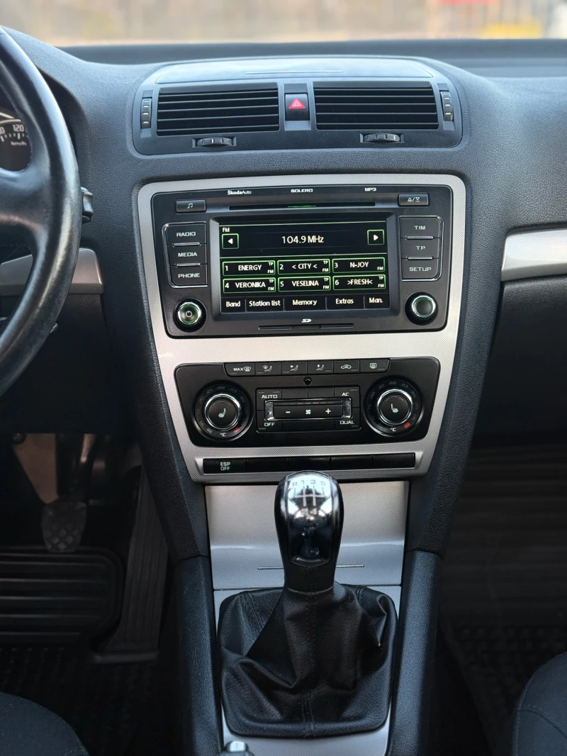 Skoda Octavia 1.9TDI РЕАЛНИ КИЛОМЕТРИ , снимка 8 - Автомобили и джипове - 52849693