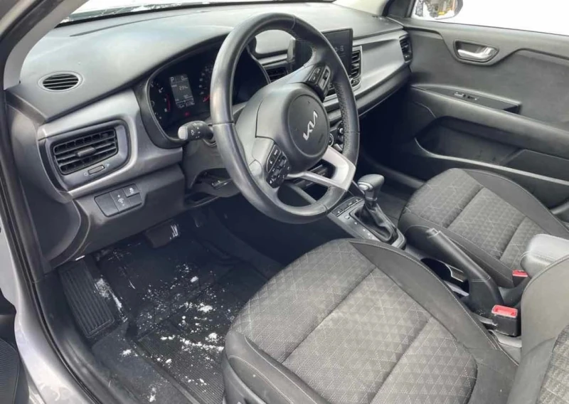 Kia Rio * LX+ IVT * CARFAX * ЦЕНА ДО БГ, снимка 5 - Автомобили и джипове - 52935097