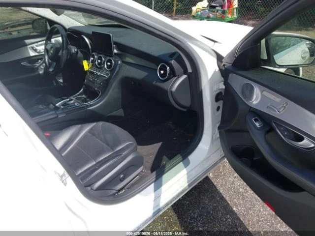 Mercedes-Benz C 300 BURMESTER* ПОДГРЕВ* КАМЕРА* КЕЙЛЕС* LANE* ASSIST - изображение 9