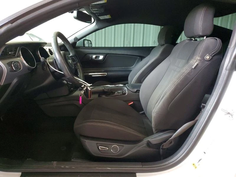 Ford Mustang GT 5.0L V8, снимка 7 - Автомобили и джипове - 53802214