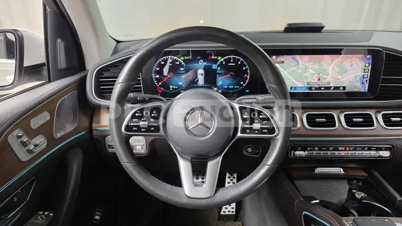 Mercedes-Benz GLE 450 HUD| 360| ОБДУХВАНЕ| PANO| AMBIENT| , снимка 8 - Автомобили и джипове - 55201908