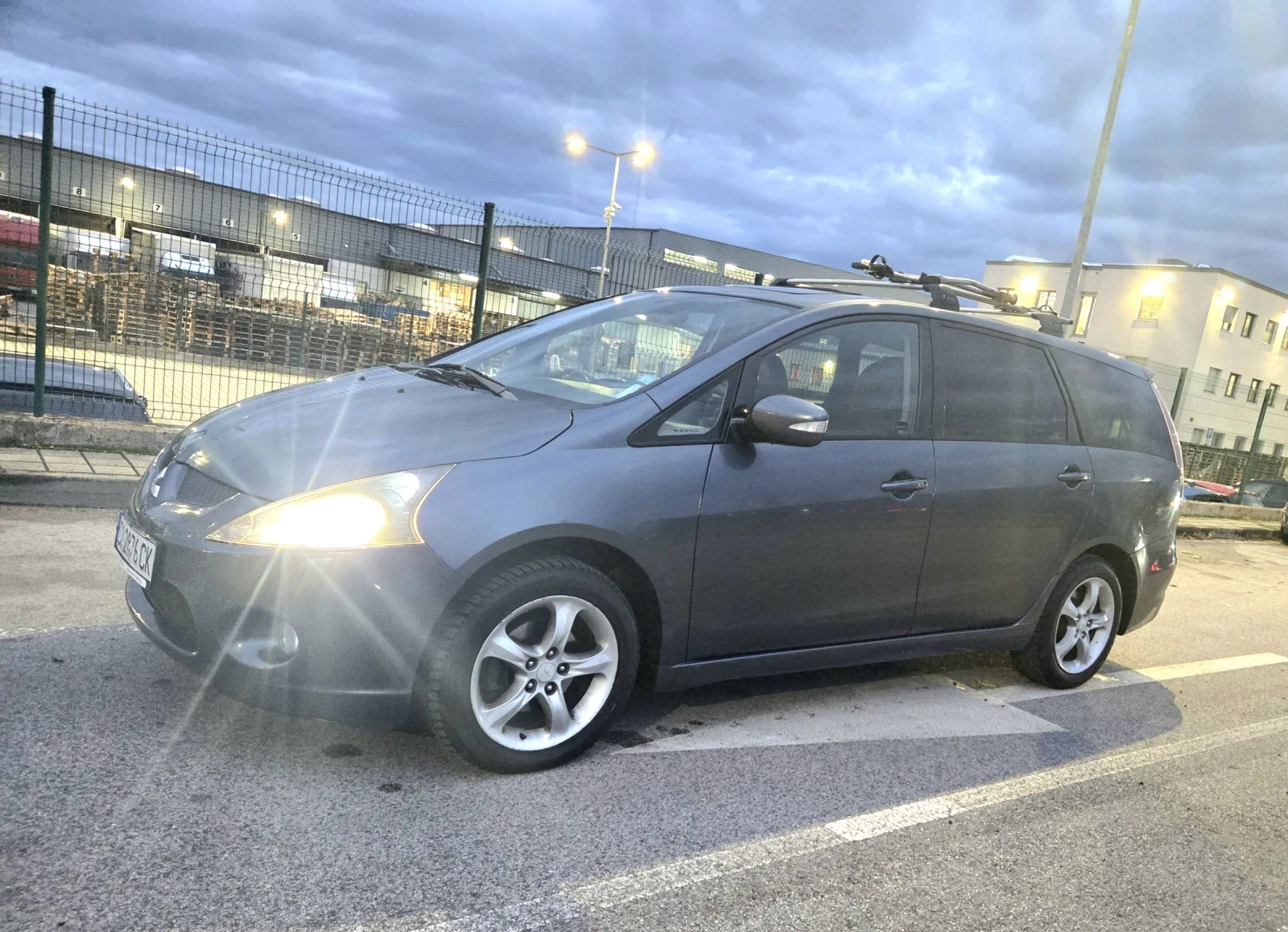 Mitsubishi Grandis 6+ 1, снимка 1