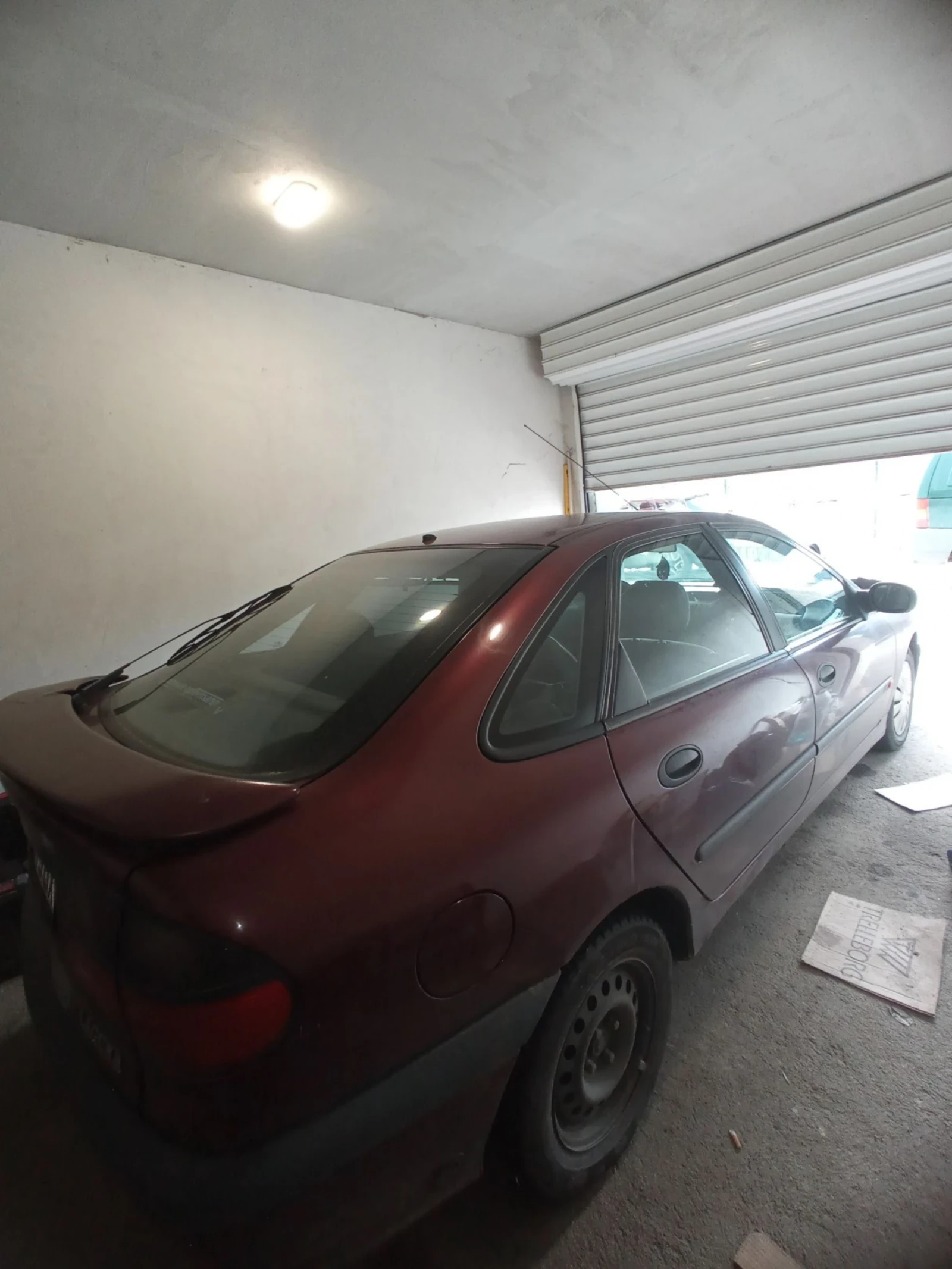 Renault Laguna 1.8 - изображение 6