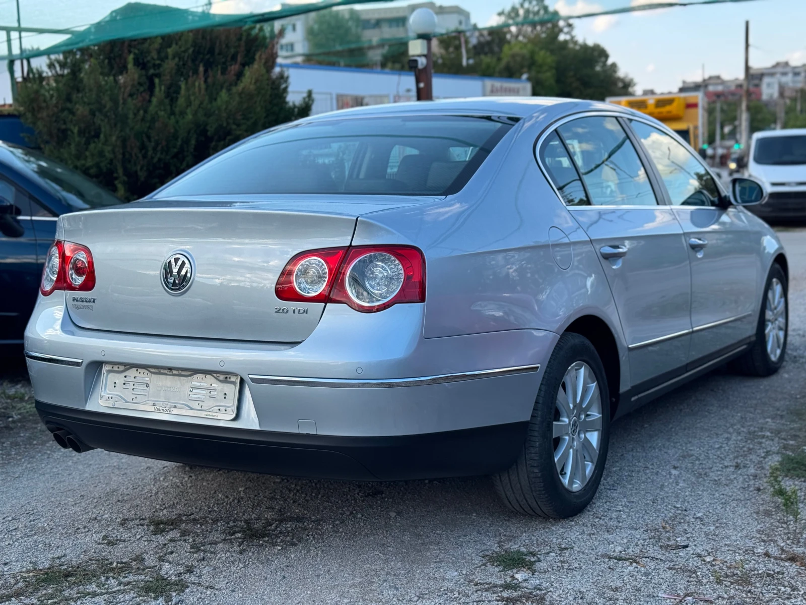 VW Passat 2.0TDI Highline - изображение 6