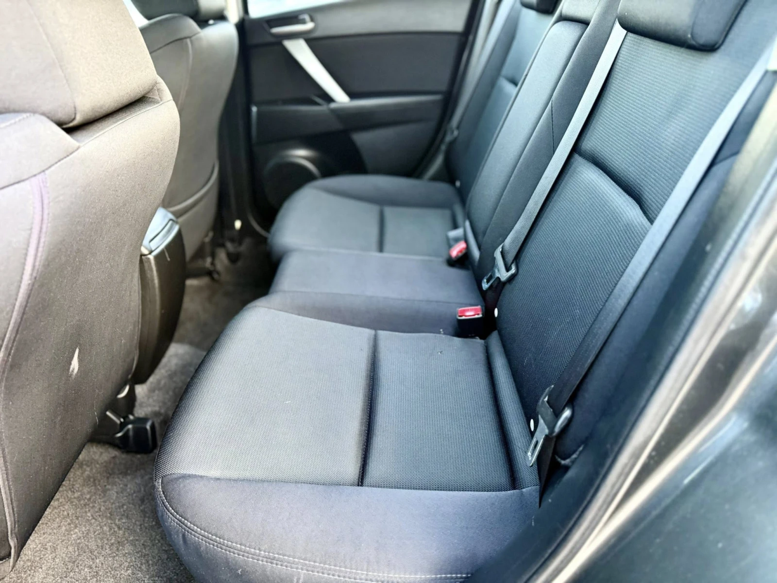 Mazda 3 1.6 | Mobile.bg   13