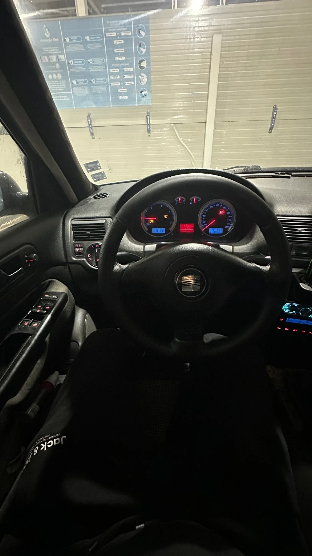 VW Golf 1.9 TDI 110к.с - изображение 6