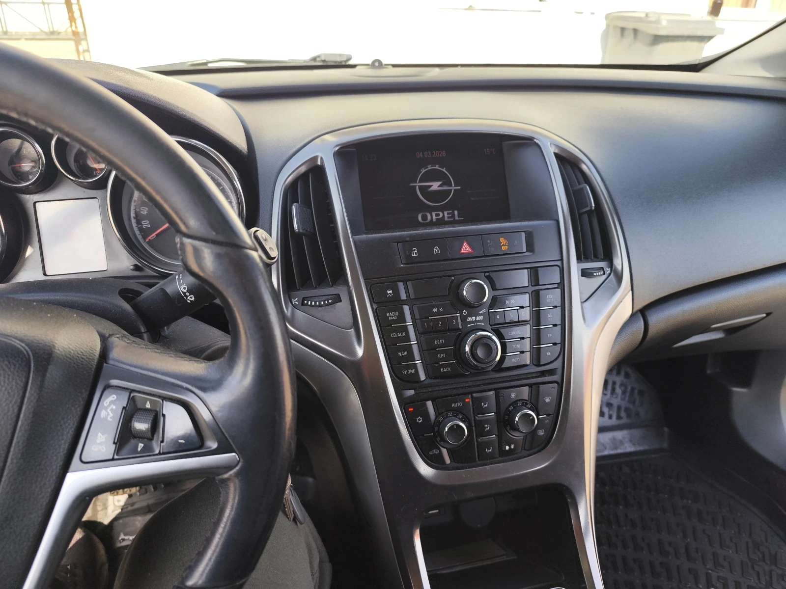 Opel Astra J, снимка 13 - Автомобили и джипове - 53721287