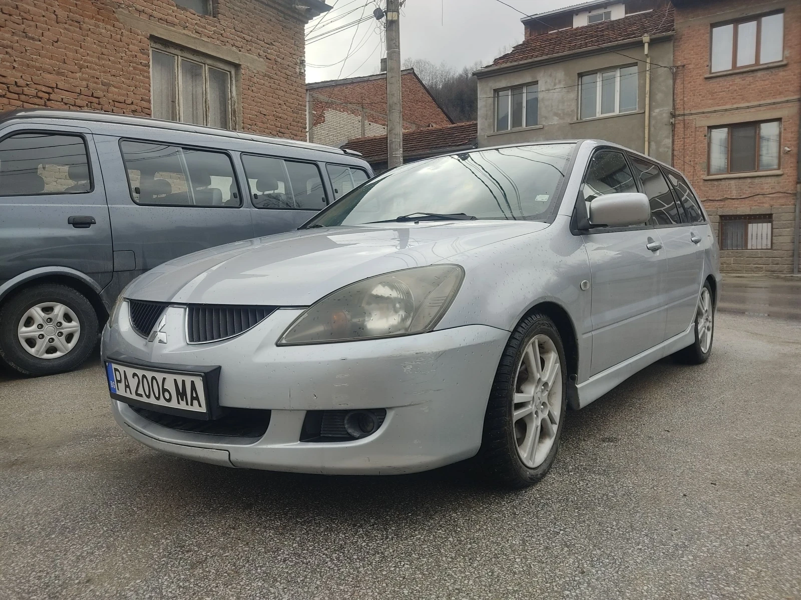 Mitsubishi Lancer