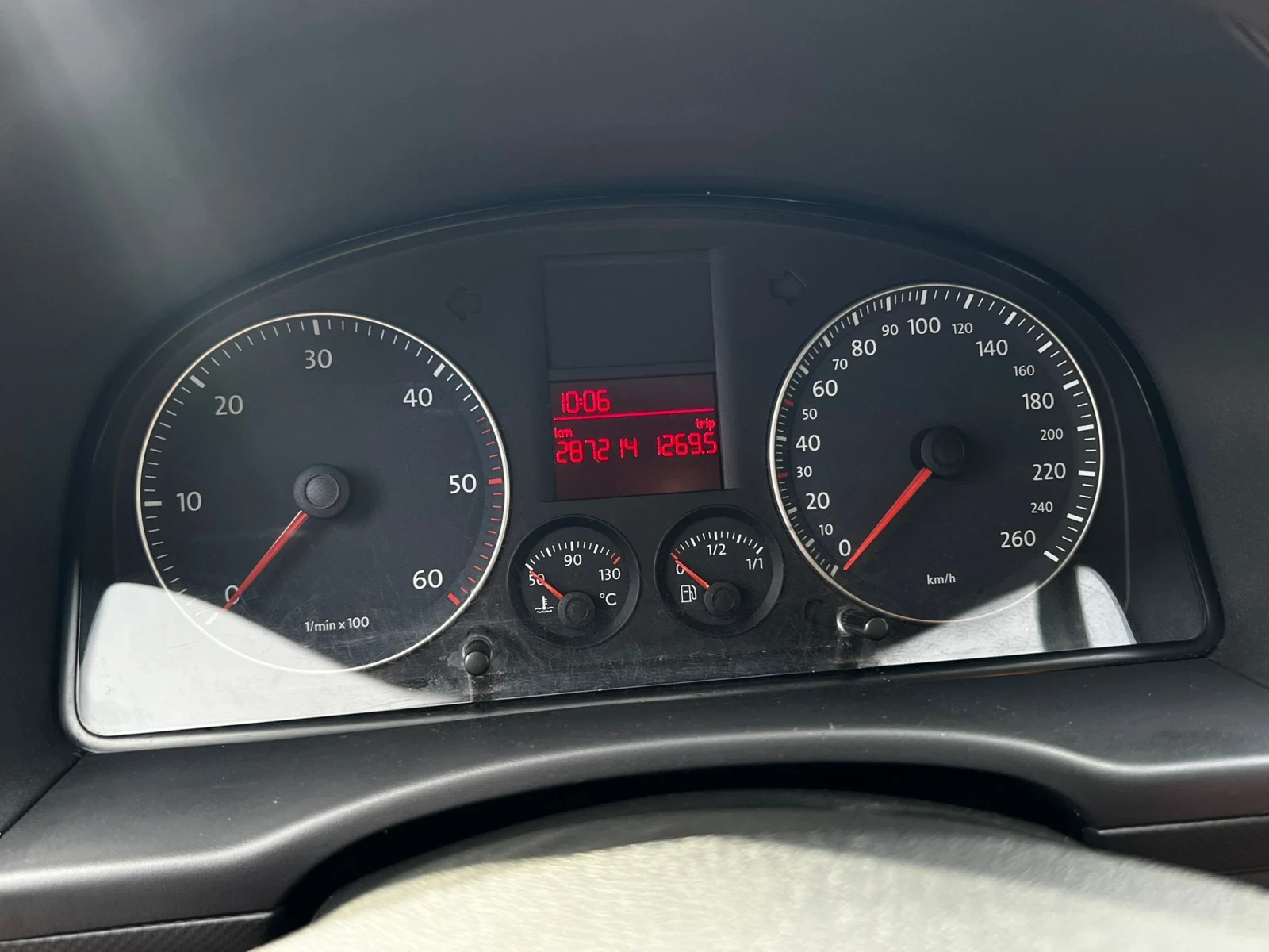 VW Caddy, снимка 12 - Автомобили и джипове - 54191906