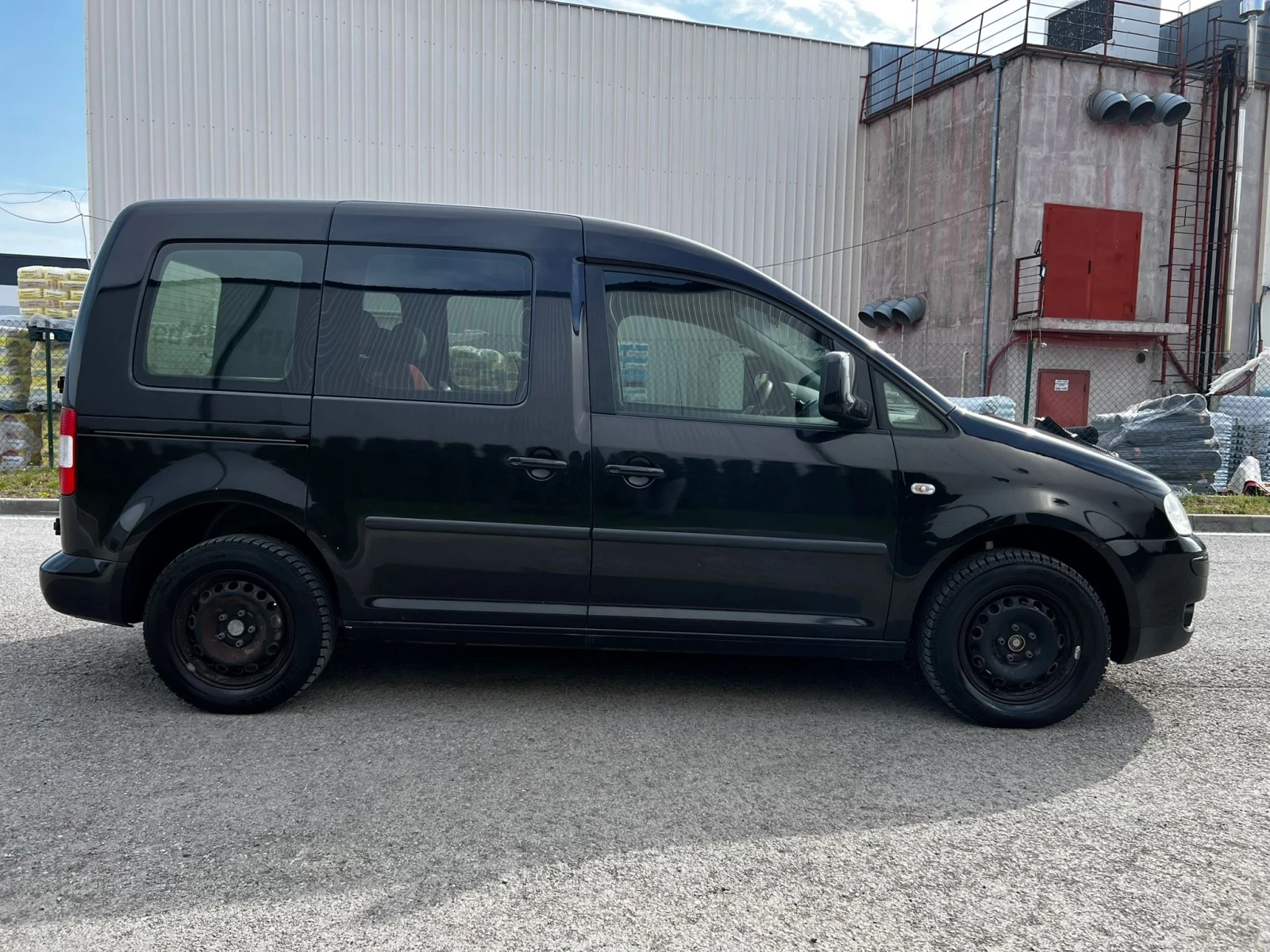 VW Caddy, снимка 5 - Автомобили и джипове - 54191906