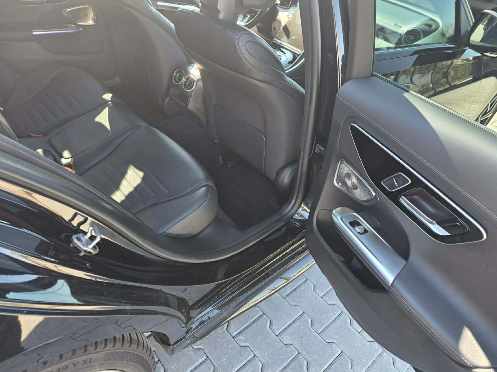 Mercedes-Benz C 300 ГОТОВ ЛИЗИНГ/БАРТЕР/15000 АВАНС/, снимка 7 - Автомобили и джипове - 54383261
