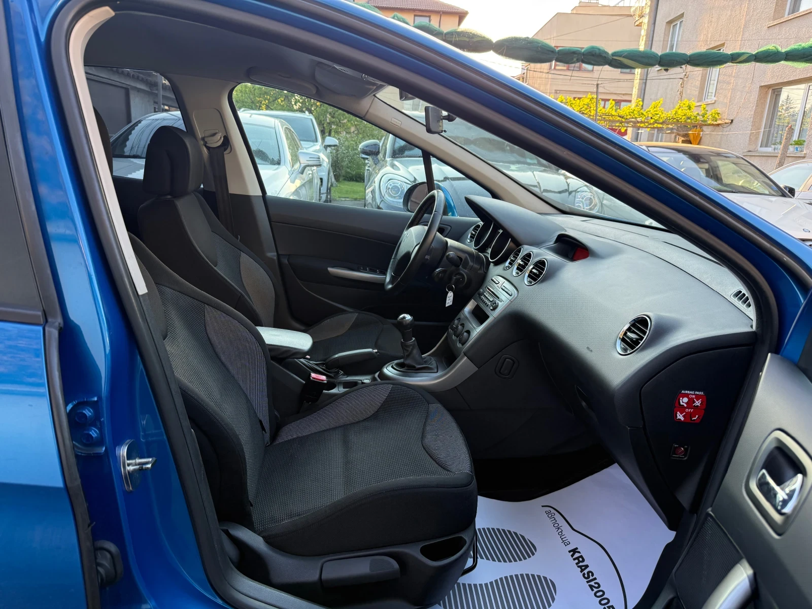 Peugeot 308 1.6I 120HP , снимка 13 - Автомобили и джипове - 54430694