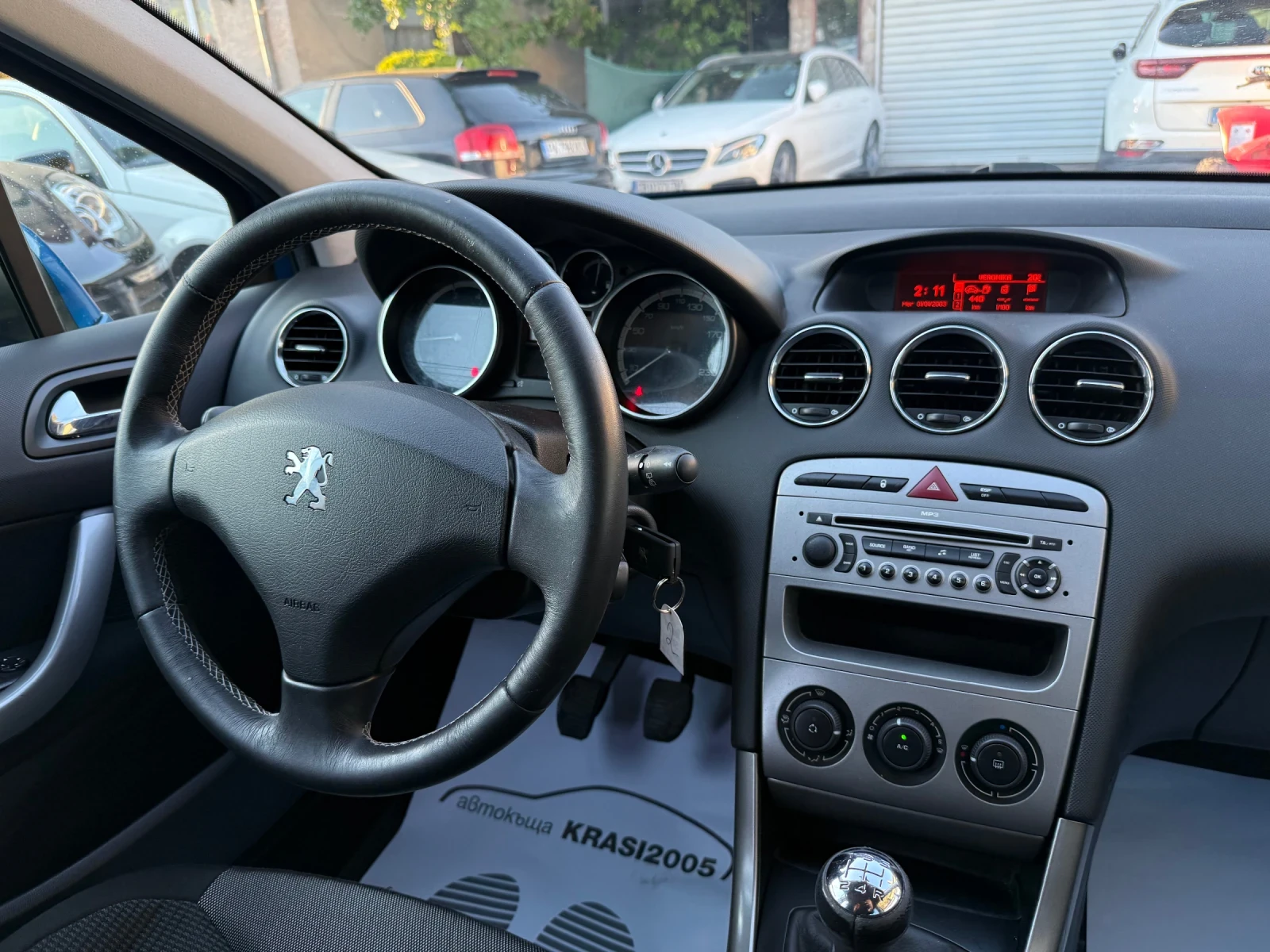 Peugeot 308 1.6I 120HP , снимка 11 - Автомобили и джипове - 54430694