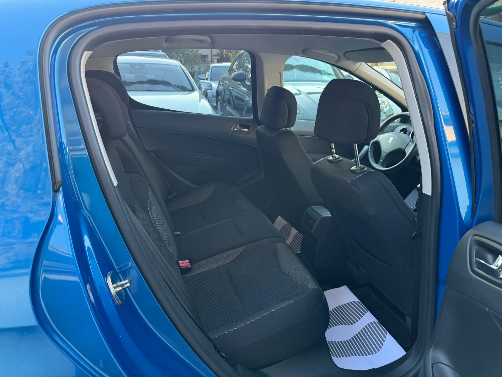 Peugeot 308 1.6I 120HP , снимка 14 - Автомобили и джипове - 54430694