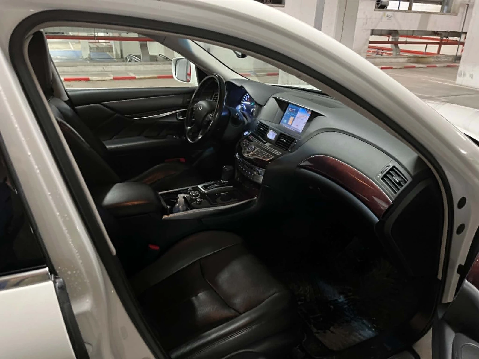 Infiniti M М35H, снимка 10 - Автомобили и джипове - 54470109