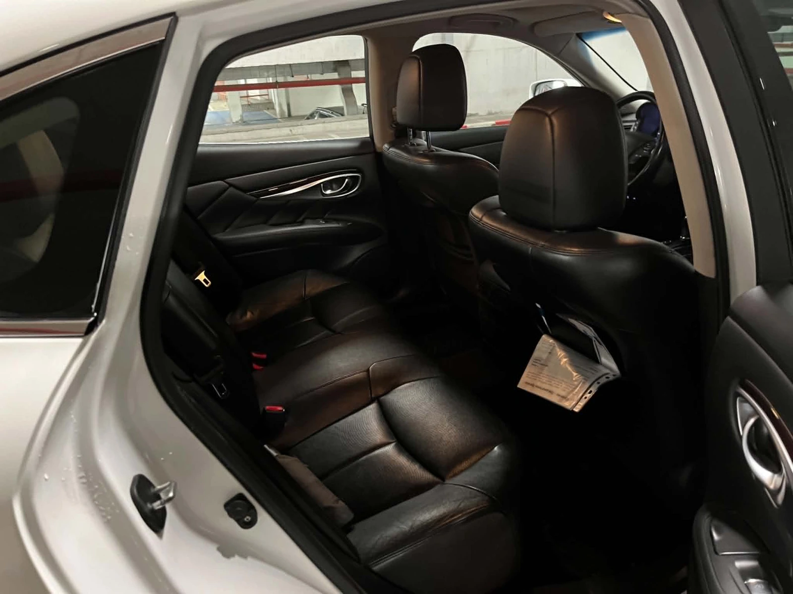 Infiniti M М35H, снимка 11 - Автомобили и джипове - 54470109
