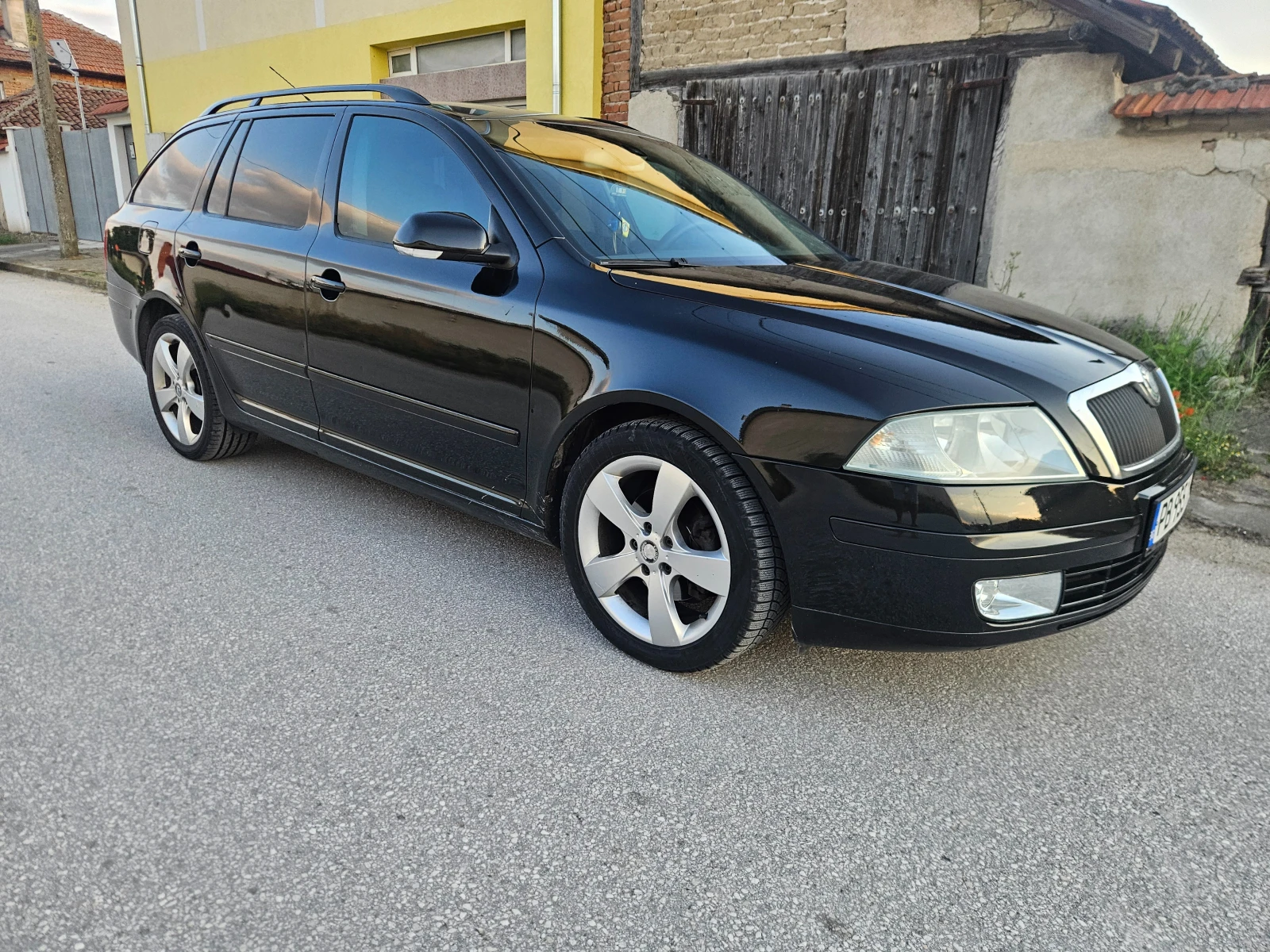 Skoda Octavia 2.0 TDI KLIMA, снимка 3 - Автомобили и джипове - 54811960