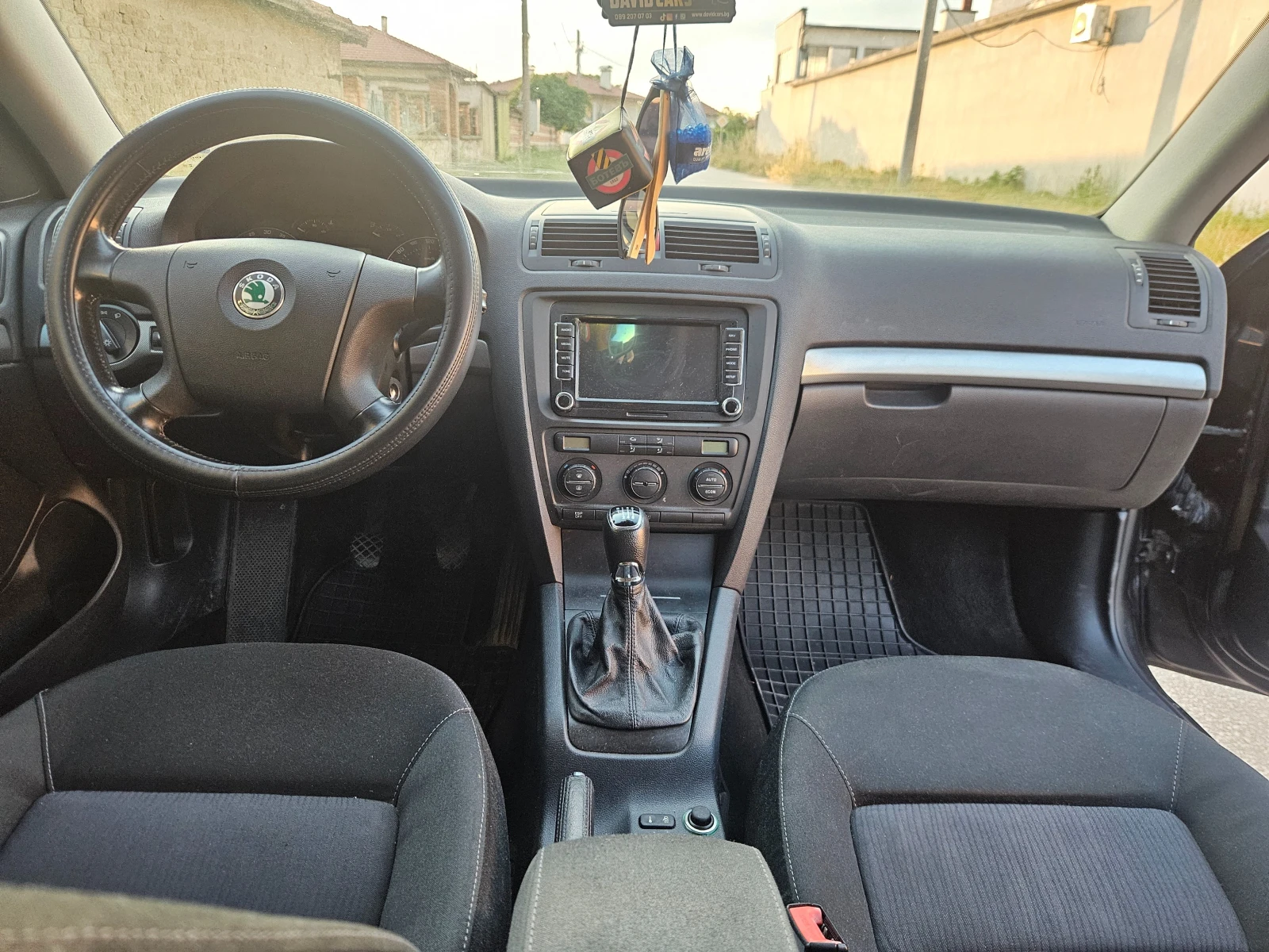 Skoda Octavia 2.0 TDI KLIMA, снимка 14 - Автомобили и джипове - 54811960