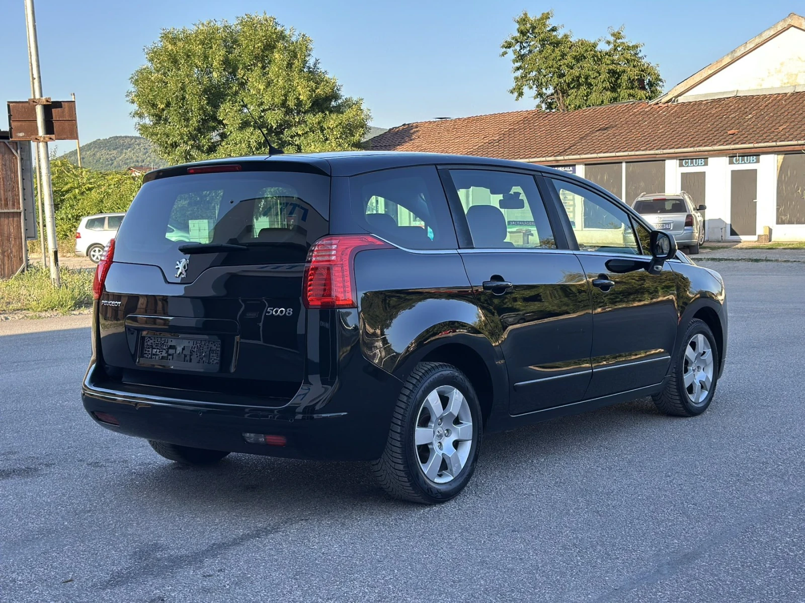 Peugeot 5008 1.6 HDI, снимка 3 - Автомобили и джипове - 55468444