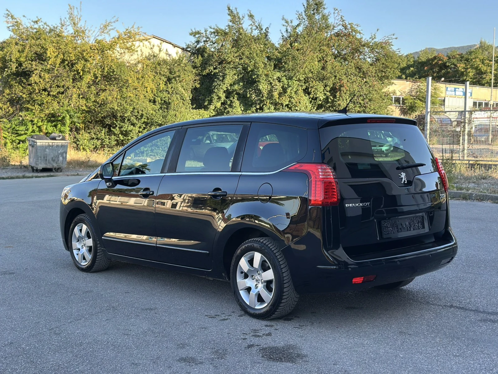 Peugeot 5008 1.6 HDI, снимка 4 - Автомобили и джипове - 55468444