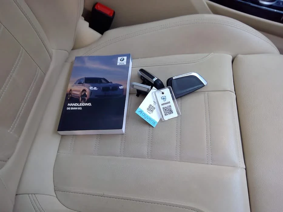 BMW iX3 HIGH EXECUTIVE/80KWh/286hp/SOH97.2%/PANO/CAMERA, снимка 15 - Автомобили и джипове - 55510979