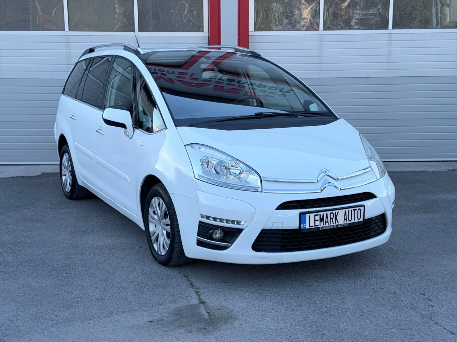 Citroen C4 Picasso 1.6HDI NAVI KLIMATRONIK 7-МЕСТНА EVRO 5B ЛИЗИНГ!!!, снимка 5 - Автомобили и джипове - 56010665