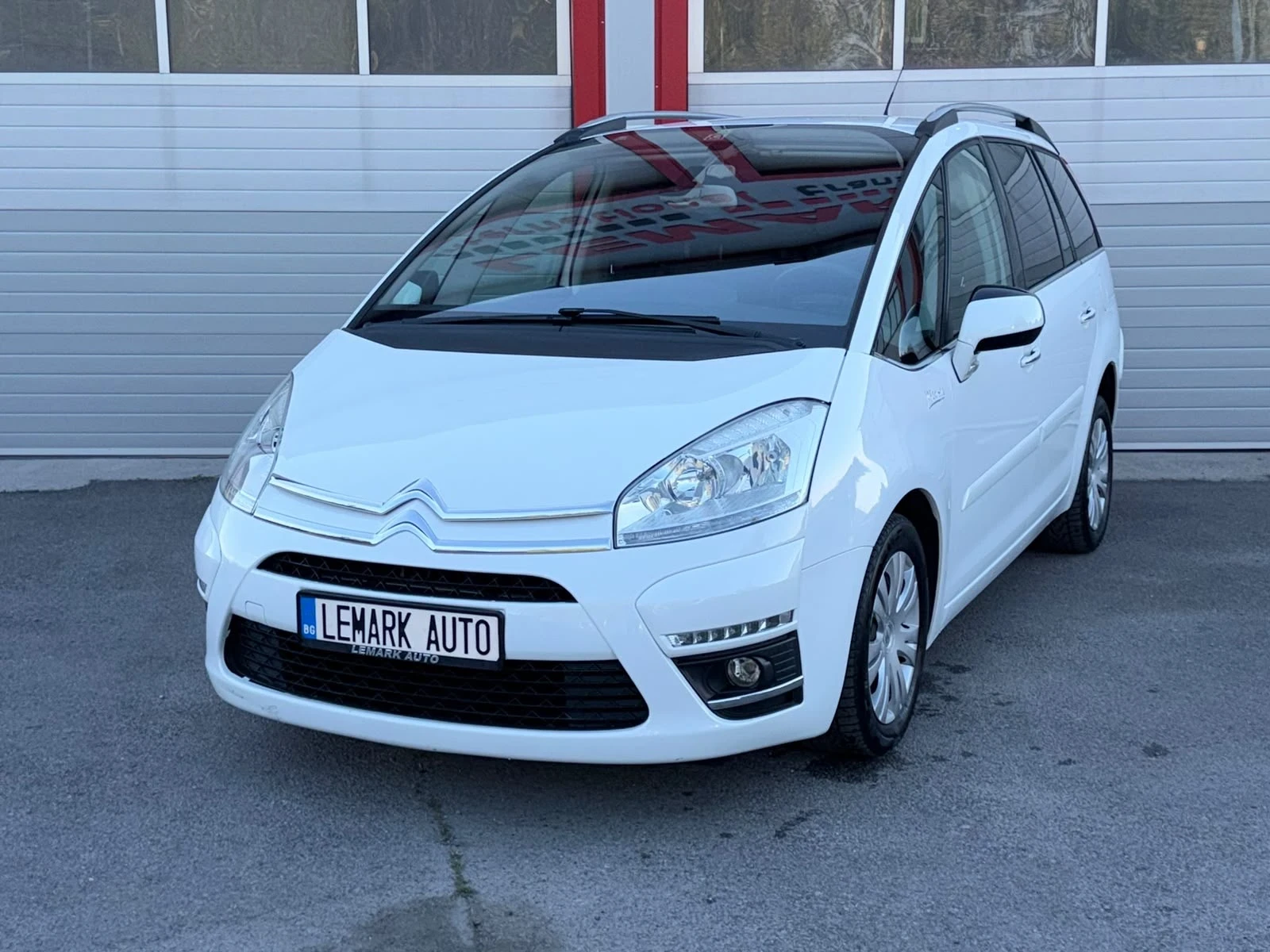 Citroen C4 Picasso 1.6HDI NAVI KLIMATRONIK 7-МЕСТНА EVRO 5B ЛИЗИНГ!!!, снимка 4 - Автомобили и джипове - 56010665