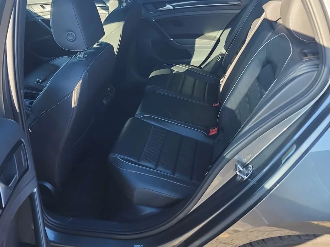 VW Golf * DSG * FACELIFT * ПОДГРЕВ * , снимка 12 - Автомобили и джипове - 56254554