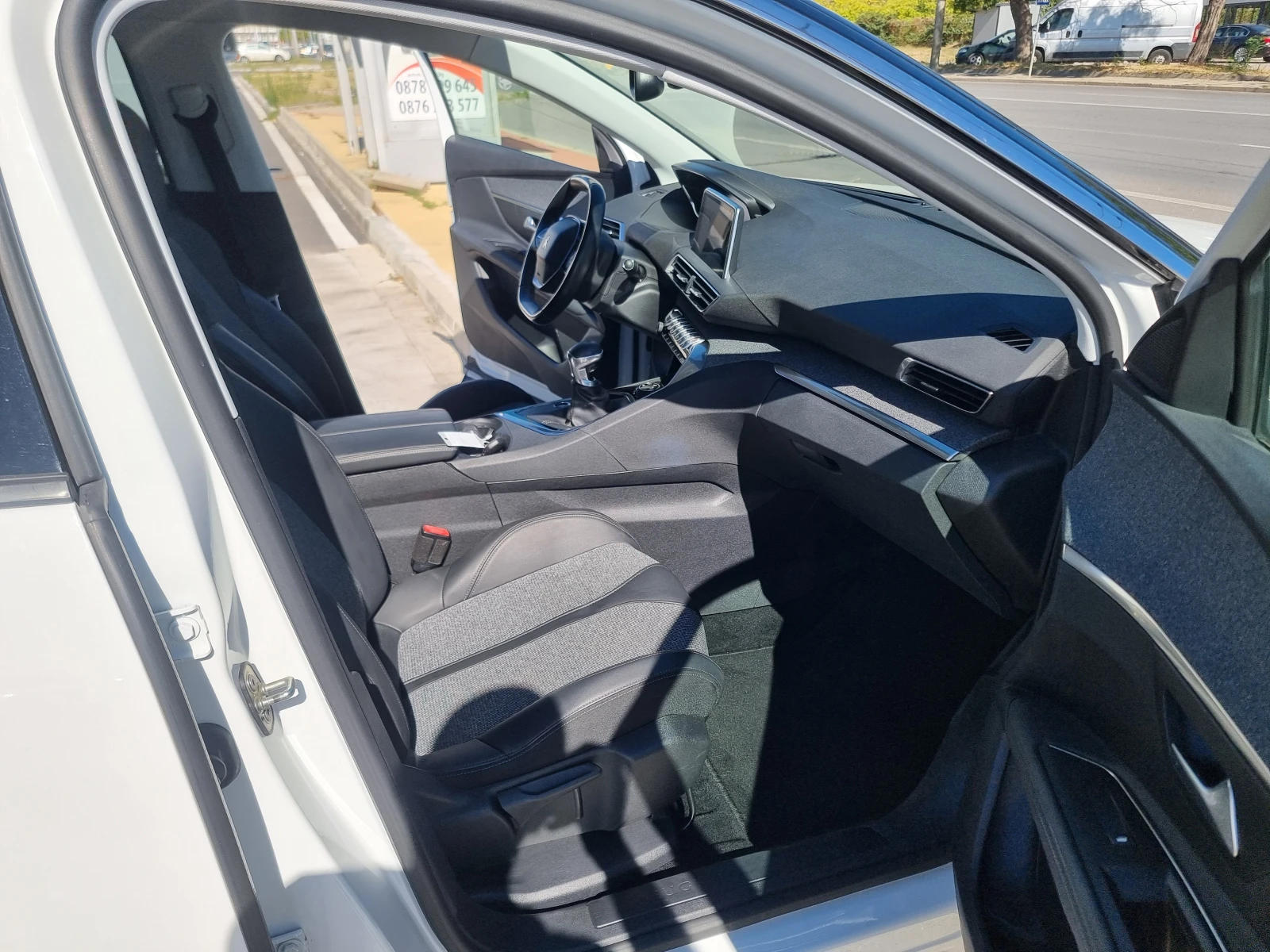 Peugeot 3008 1.5d-Navi-6sk-Kamera-keyless-Euro-6D | Mobile.bg � ����������� 17