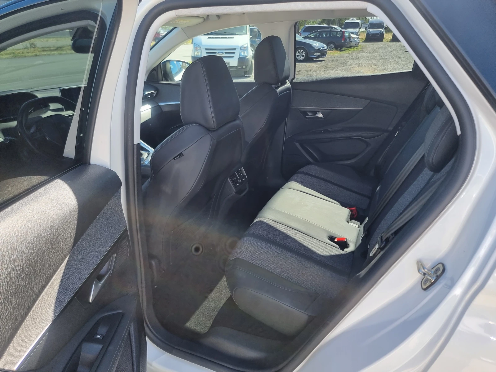Peugeot 3008 1.5d-Navi-6sk-Kamera-keyless-Euro-6D | Mobile.bg � ����������� 16