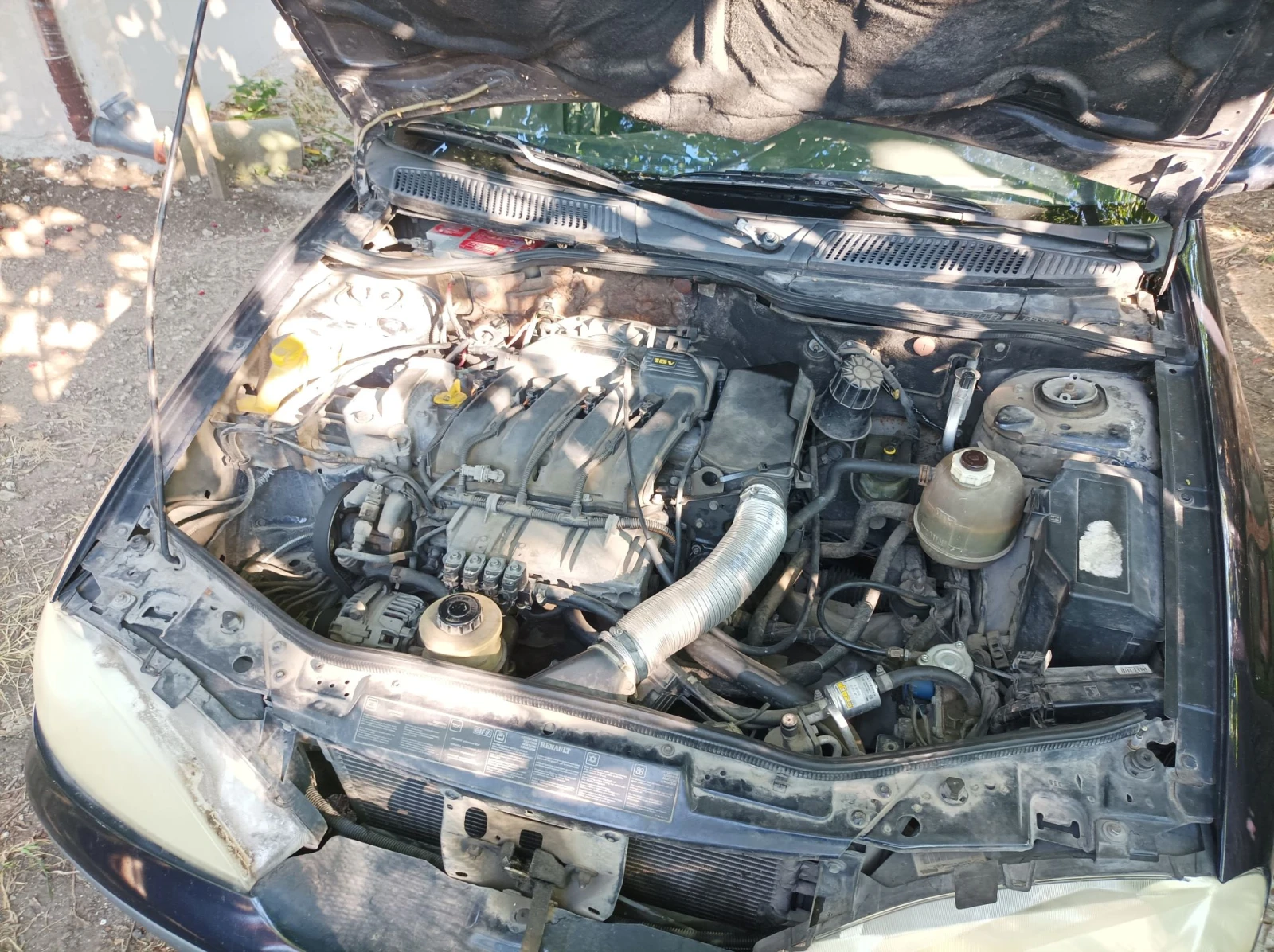 Renault Megane, снимка 11 - Автомобили и джипове - 56534319