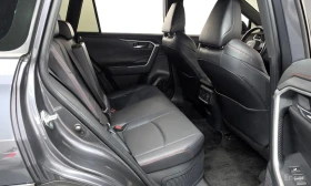 Toyota Rav4 2, 5 Prime XSE Plug-in Hybrid , снимка 10
