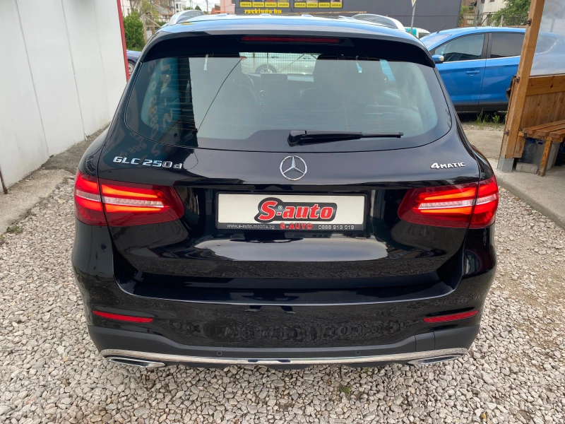 Mercedes-Benz GLC 250 AMG Line* 9G* ПАНОРАМА* КАМЕРА* КОЖА* NAVI, снимка 6 - Автомобили и джипове - 50020236