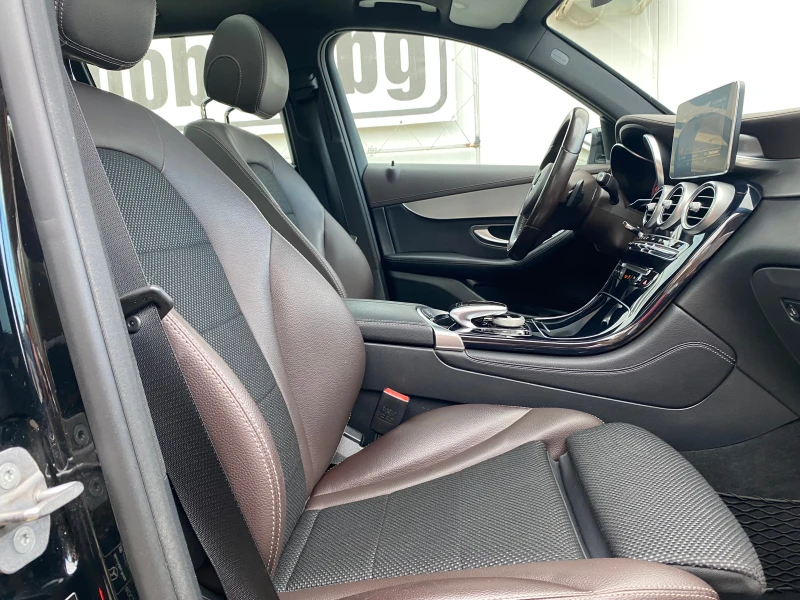 Mercedes-Benz GLC 250 AMG Line* 9G* ПАНОРАМА* КАМЕРА* КОЖА* NAVI, снимка 9 - Автомобили и джипове - 50020236