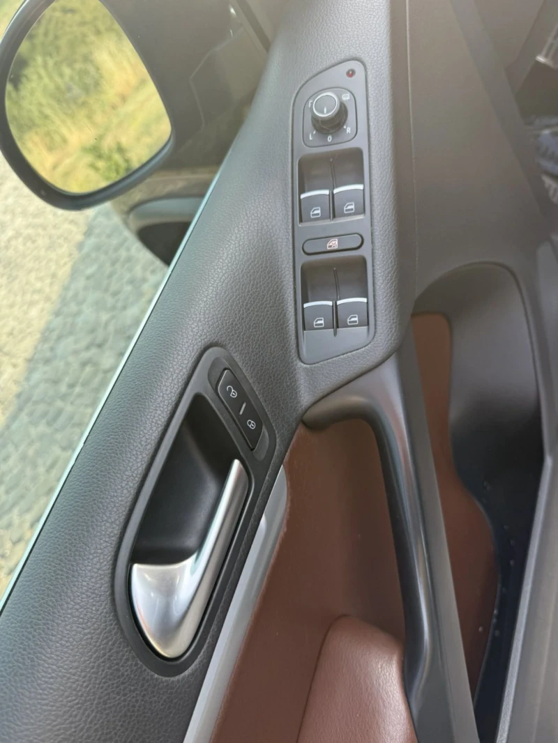 VW Tiguan 2.0 TSI R-LINE, снимка 10 - Автомобили и джипове - 51197946