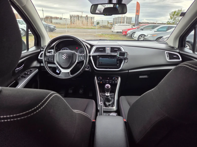 Suzuki SX4 S-Cross 1.4i, 4x4 CH, снимка 13 - Автомобили и джипове - 52021685