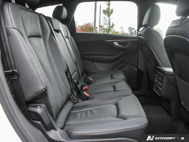 Audi Q7 QUATTRO, С РЕГИСТРАЦИЯ & АВТО КРЕДИТ, снимка 10 - Автомобили и джипове - 53272102