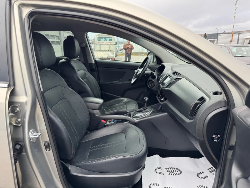 Kia Sportage 125.000хил./Сервизна история/4х4/АВТОМАТ/НОВА, снимка 9 - Автомобили и джипове - 53393860