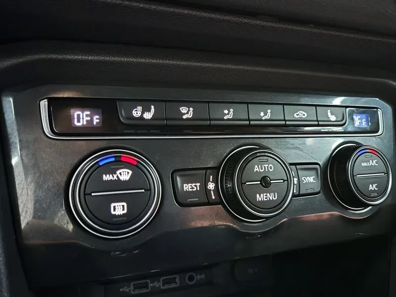 VW Tiguan 2.0 Tdi Prestige, снимка 17 - Автомобили и джипове - 56112963