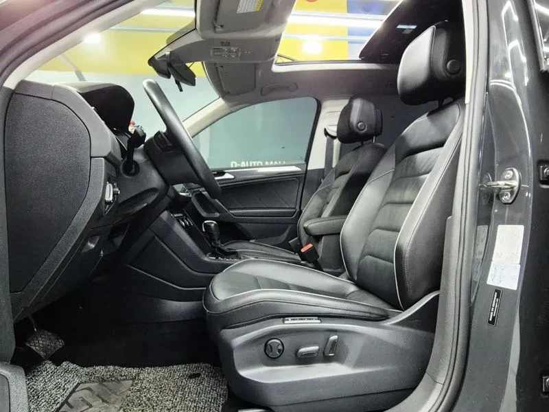 VW Tiguan 2.0 Tdi Prestige, снимка 11 - Автомобили и джипове - 56112963