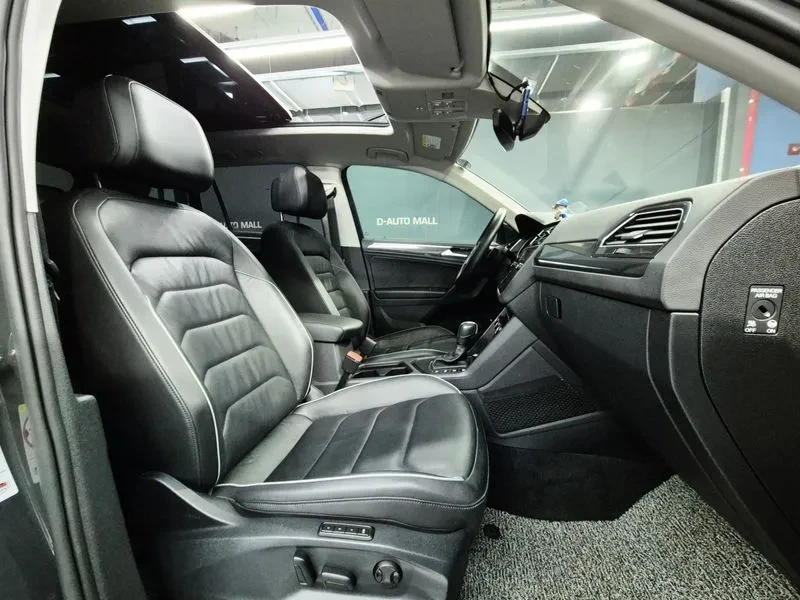 VW Tiguan 2.0 Tdi Prestige, снимка 14 - Автомобили и джипове - 56112963