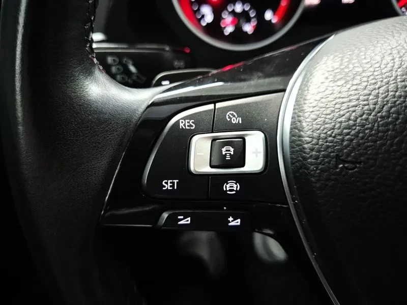 VW Tiguan 2.0 Tdi Prestige, снимка 9 - Автомобили и джипове - 56112963