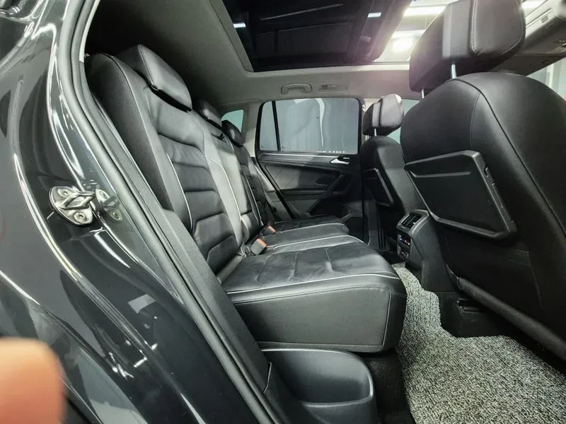 VW Tiguan 2.0 Tdi Prestige, снимка 15 - Автомобили и джипове - 56112963
