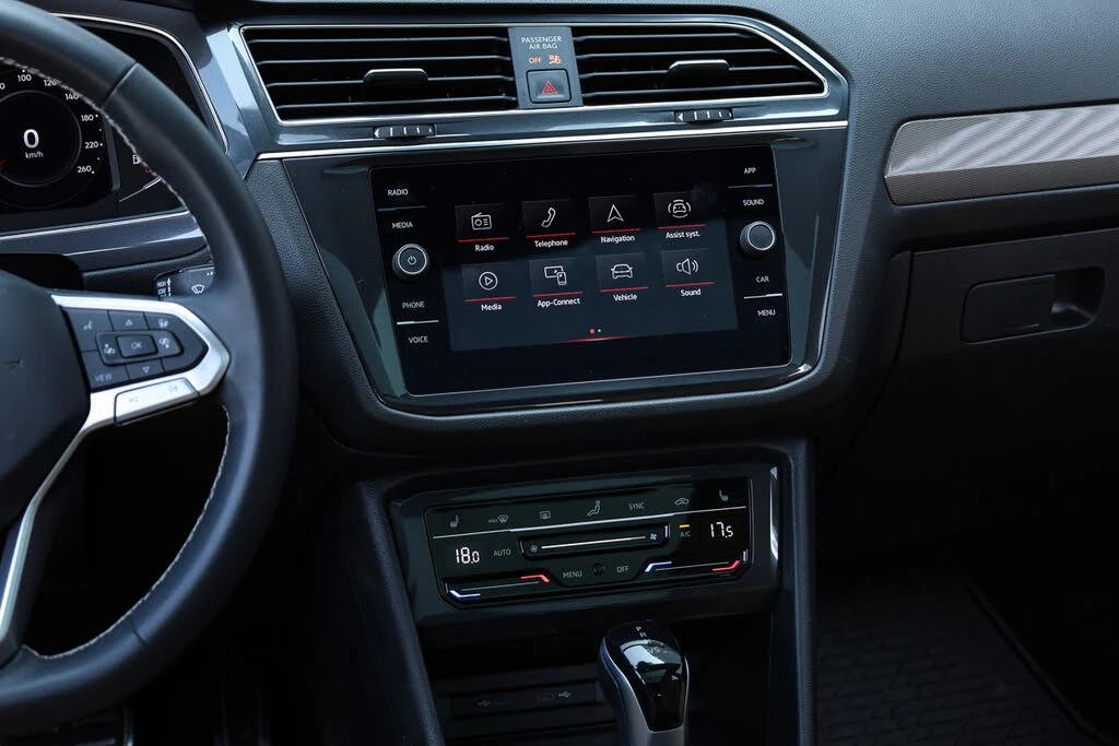 VW Tiguan COMFORTLINE R-LINE BLACK* * *  | Mobile.bg   11